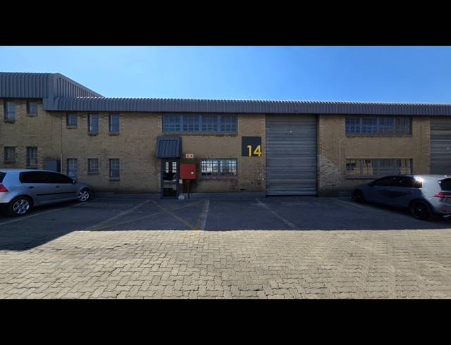 449M² WAREHOUSE TO LET IN RUSTIVIA